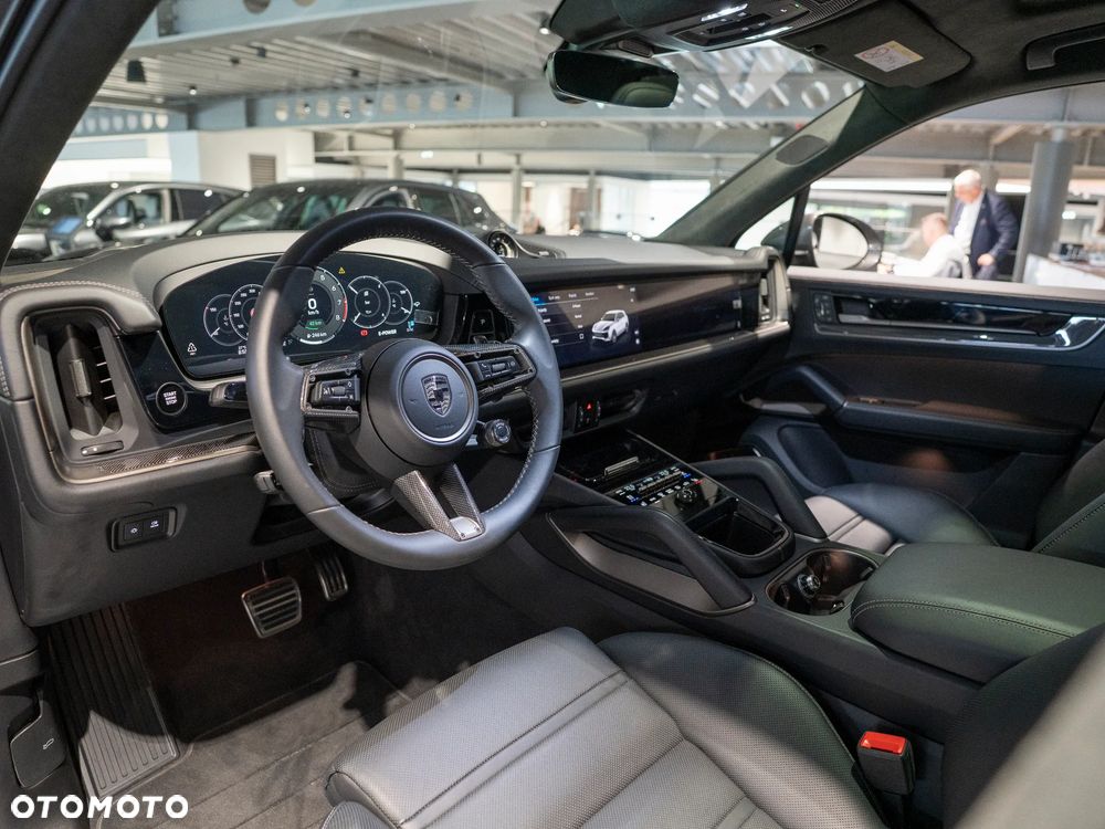 Porsche Cayenne Turbo E-Hybrid PHEV - 21