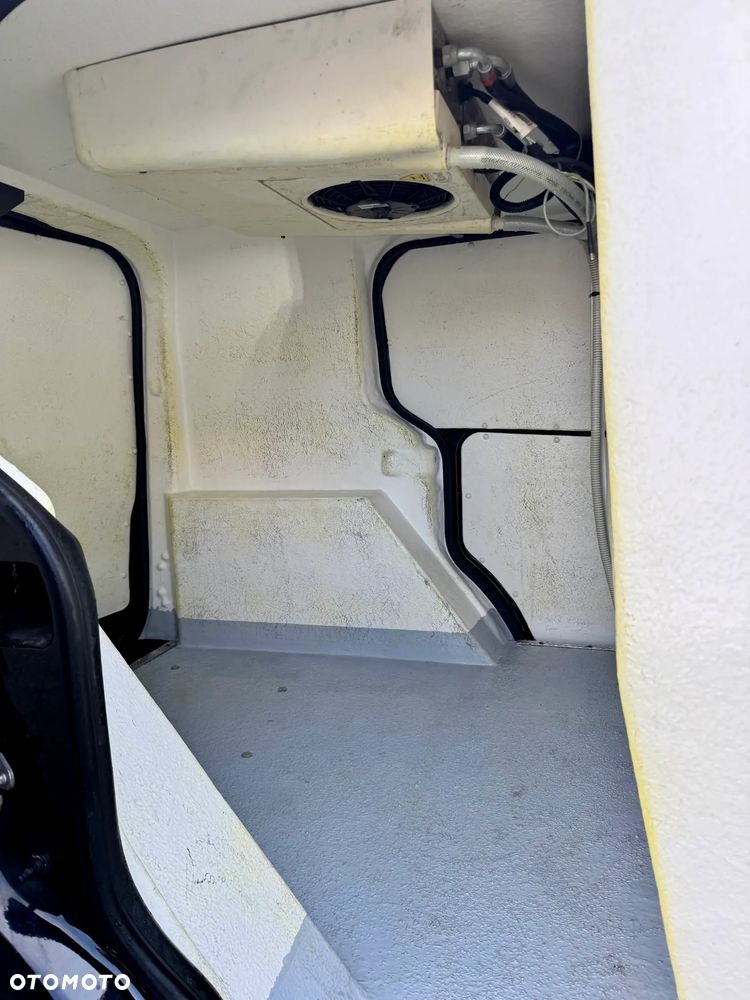 Ford Courier - 9