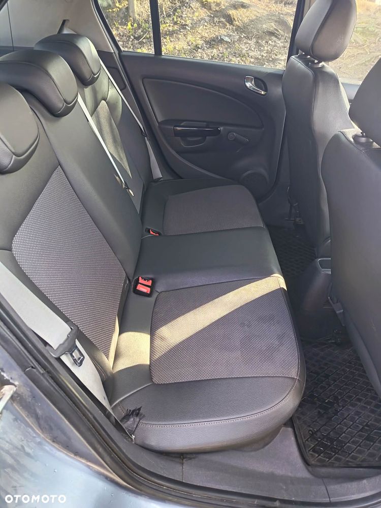 Opel Corsa 1.2 16V Essentia - 7