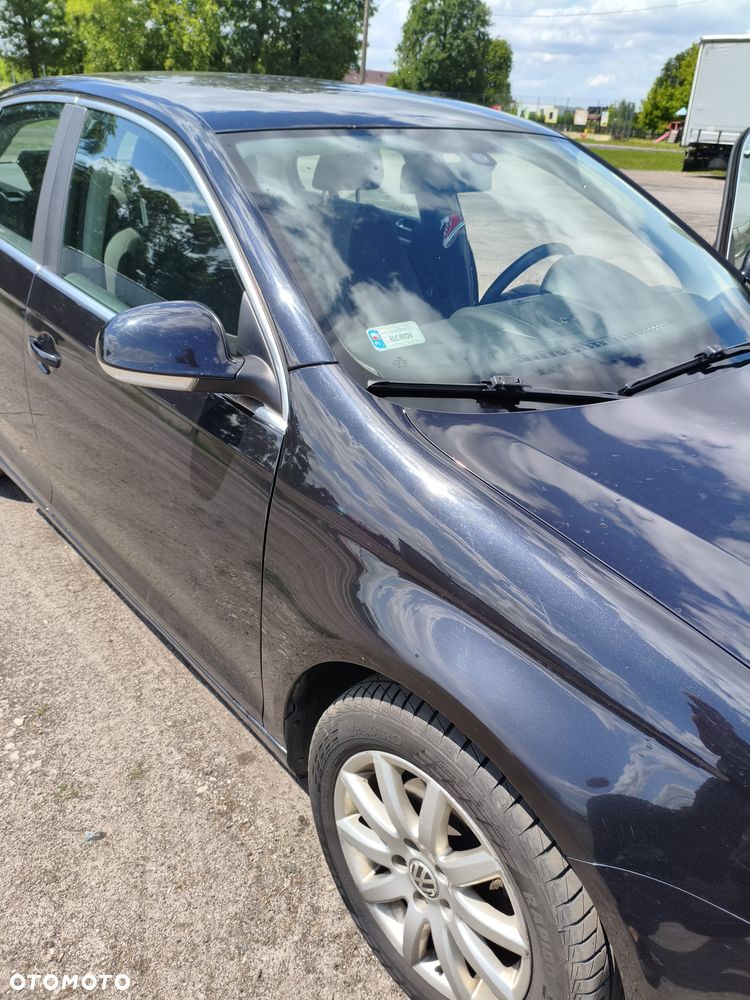 Volkswagen Jetta 1.9 TDI Comfortline - 5