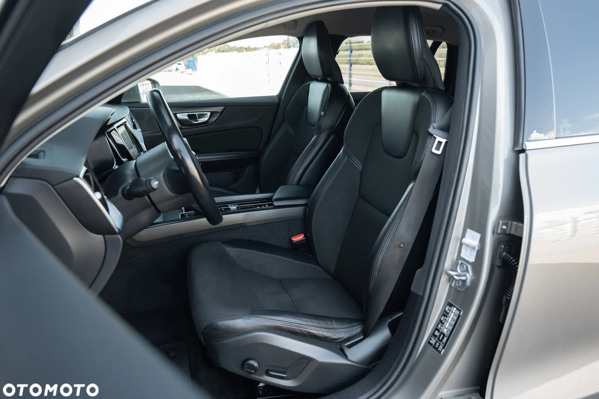 Volvo V60 D3 Momentum Pro - 21