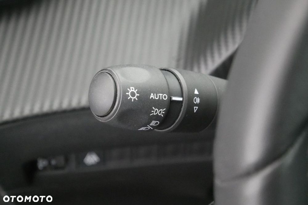 Peugeot 2008 1.2 PureTech Allure S&S - 24