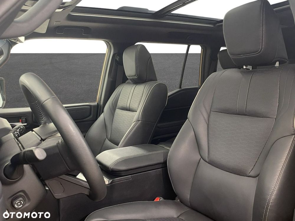 Toyota Land Cruiser - 24