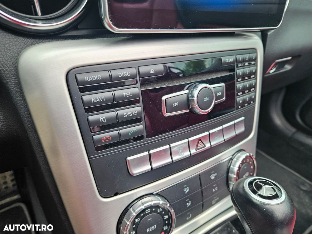 Mercedes-Benz SLK 250 (BlueEFFICIENCY) 7G-TRONIC - 7