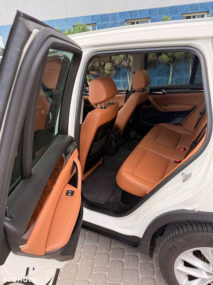 BMW X3 xDrive28i xLine - 9