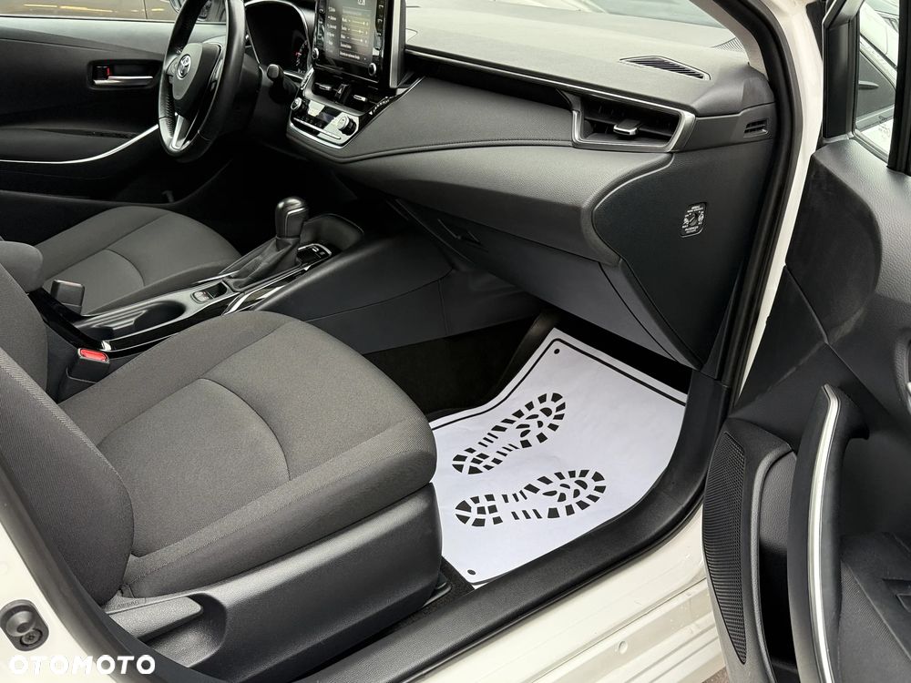 Toyota Corolla 1.8 Hybrid Comfort - 18