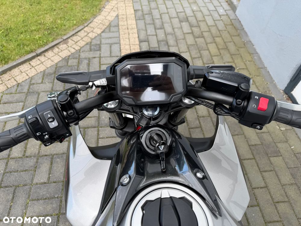 Kawasaki Z 650 - 18