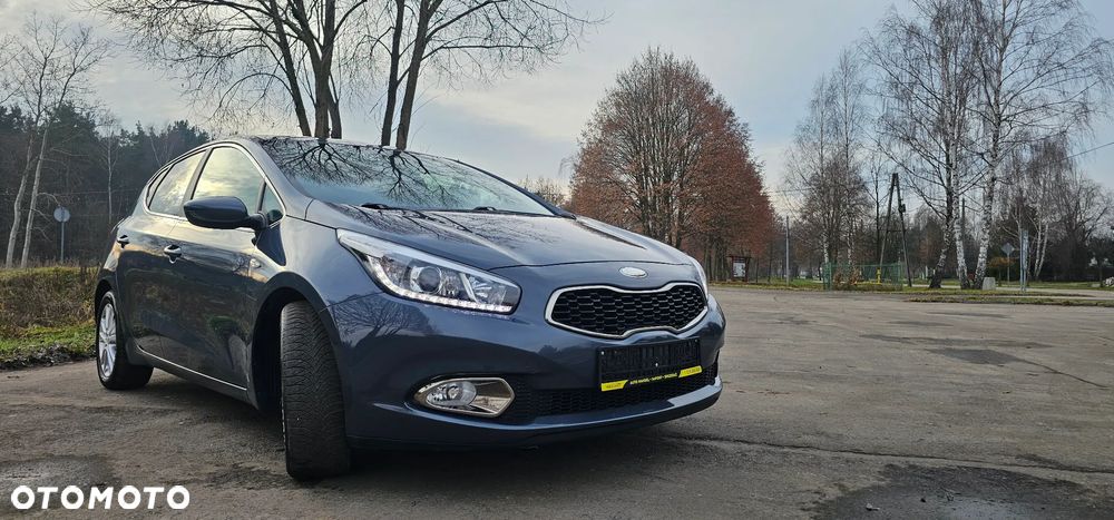 Kia Ceed 1.4 CVVT Spirit - 12