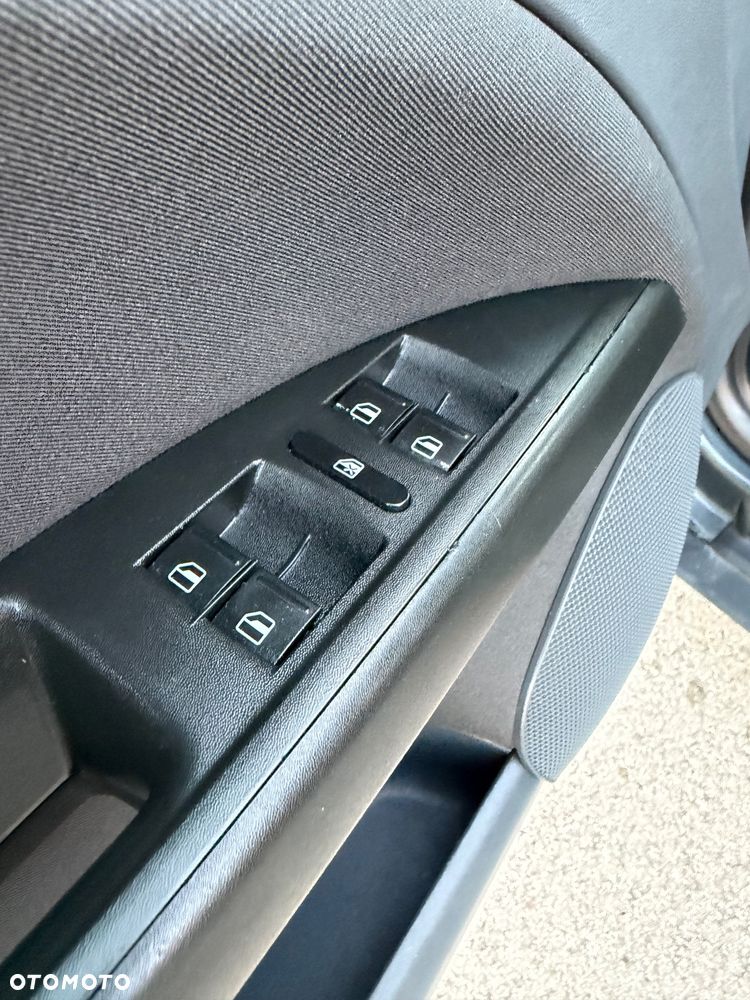 Seat Altea 1.9 TDI DPF Style - 24