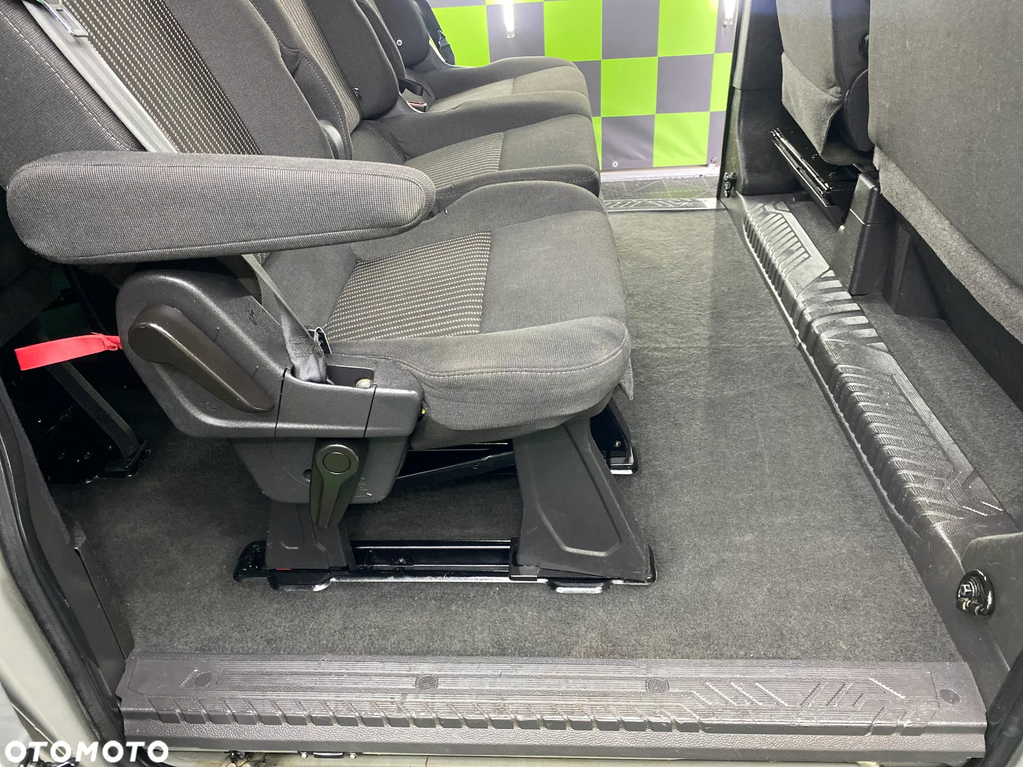 Ford Tourneo Custom 300 L2H1 VA Limited - 23
