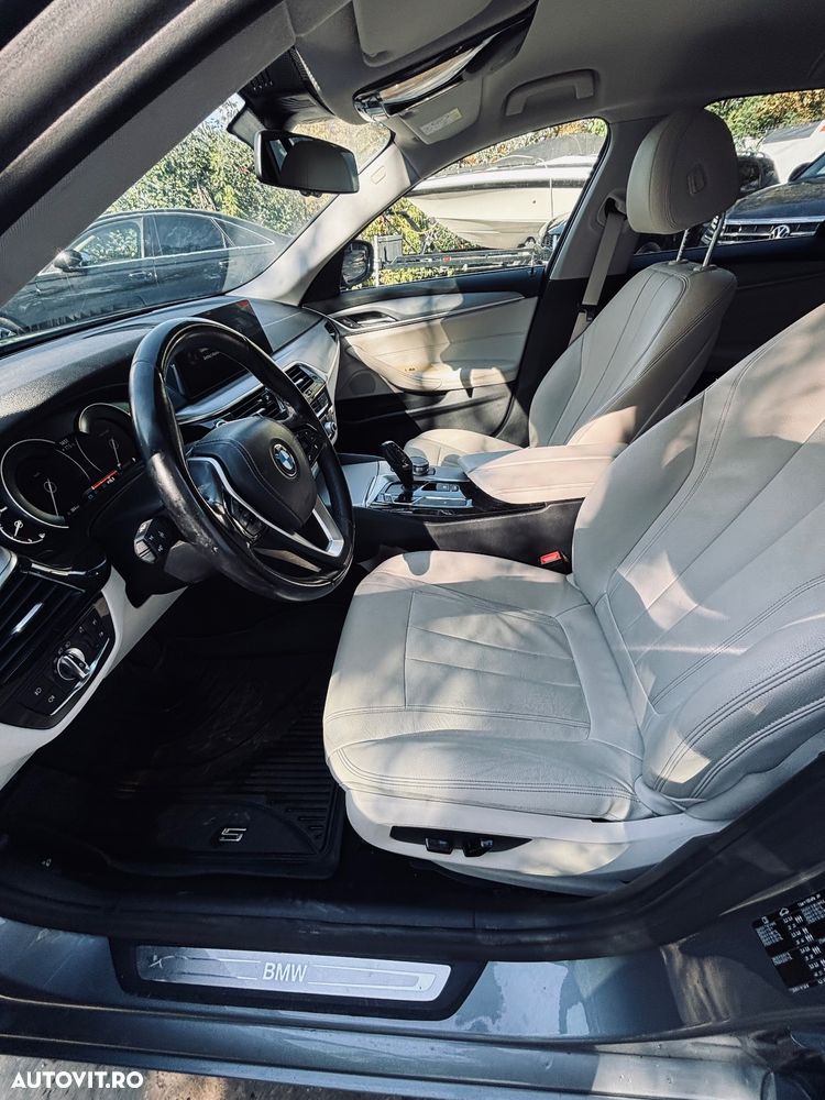 BMW Seria 5 520d Touring Aut. Luxury Line - 10