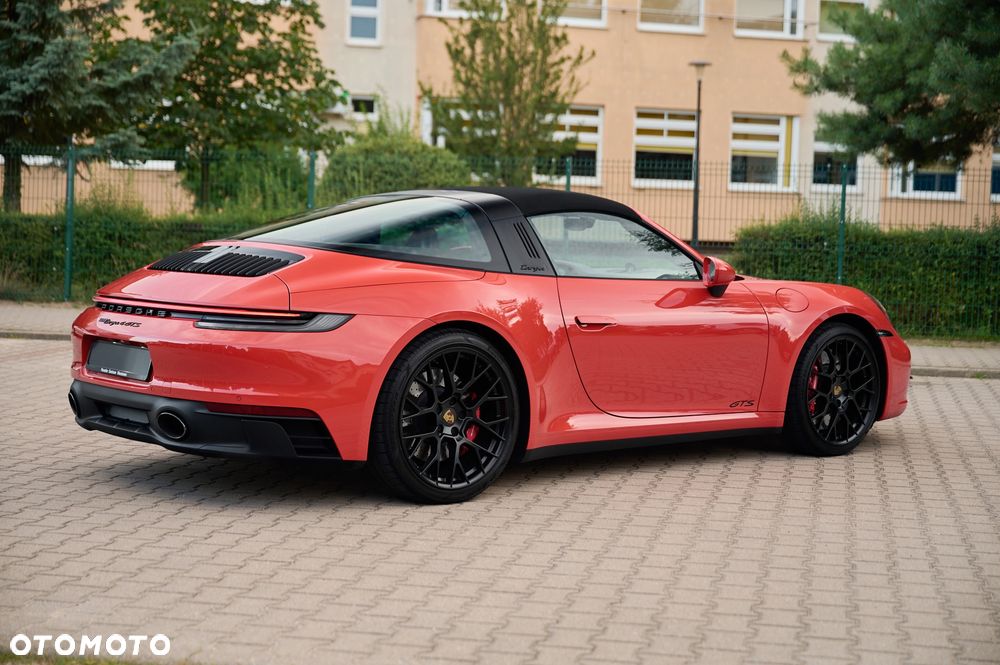Porsche 911 Targa 4 GTS - 12