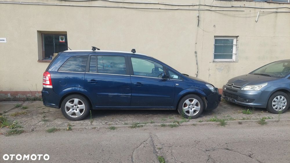 Opel Zafira 1.8 Enjoy - 18
