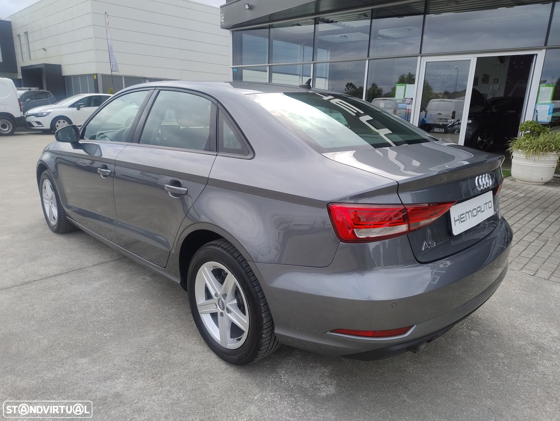 Audi A3 Limousine 30 TDI Design - 9