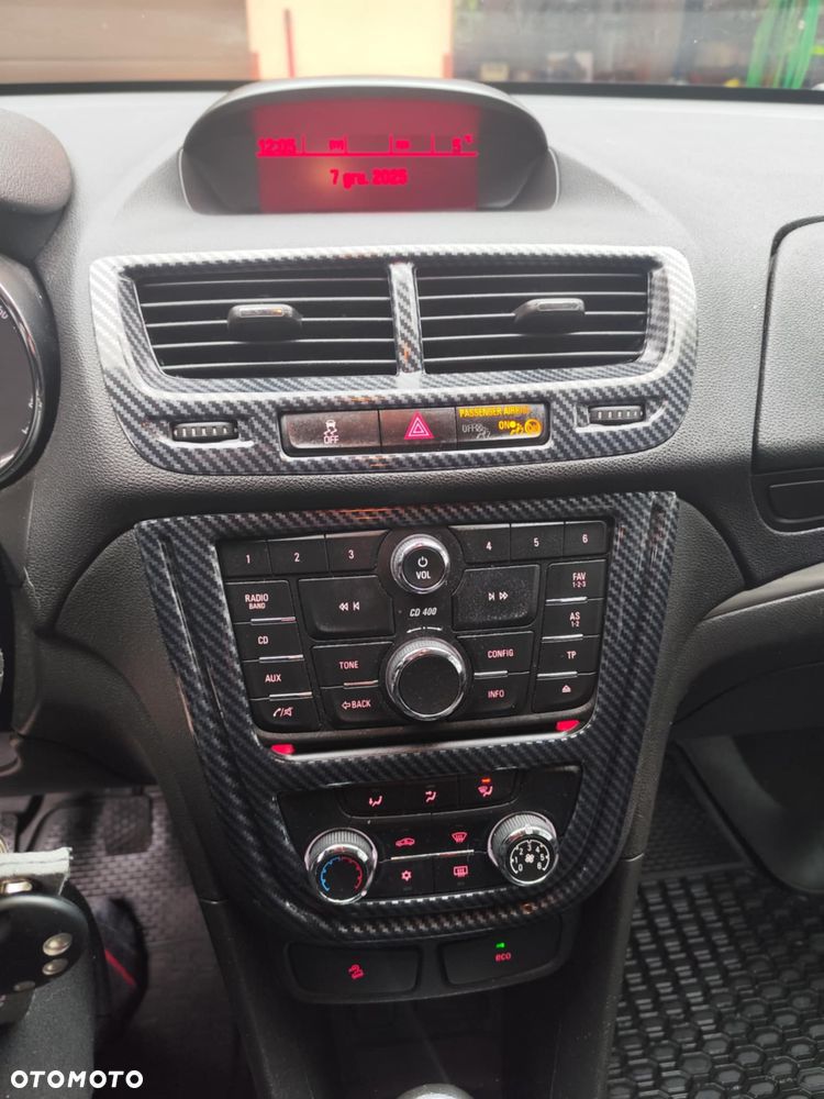 Opel Mokka 1.6 Essentia S&S - 9