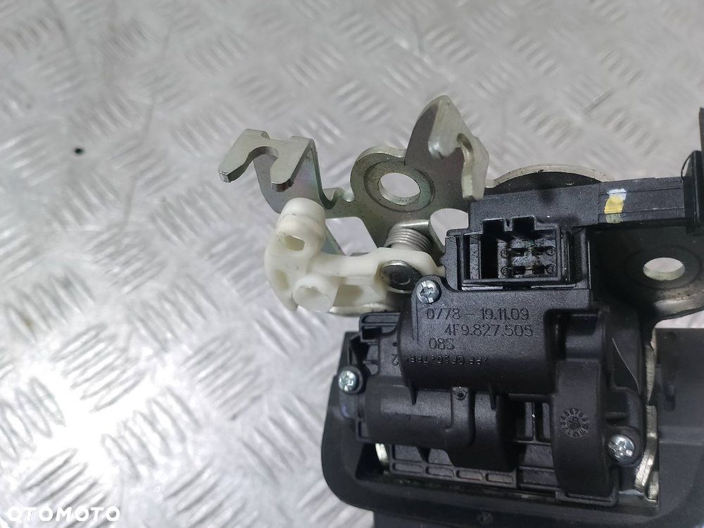 ZAMEK KLAPY AUDI Q7 (2005-2015) 4F9827505 - 3