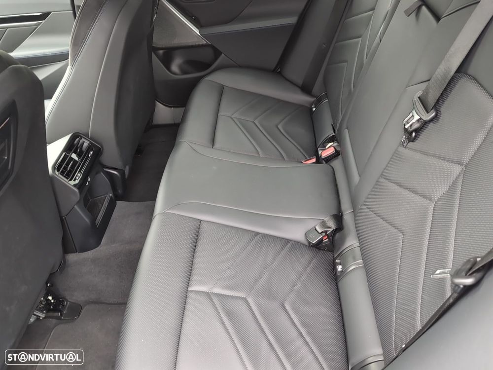 BMW 530 e Pack Desportivo M - 14