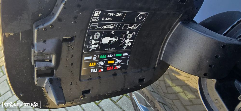 Mercedes-Benz C 300 e AMG Line - 31