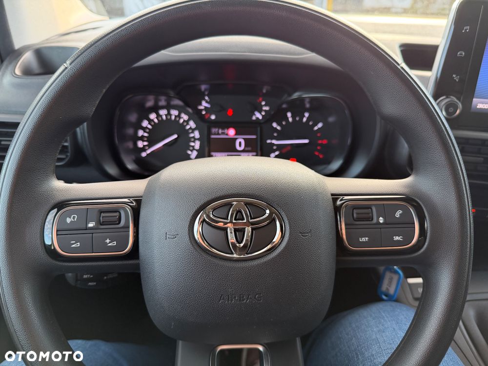 Toyota Proace City - 25
