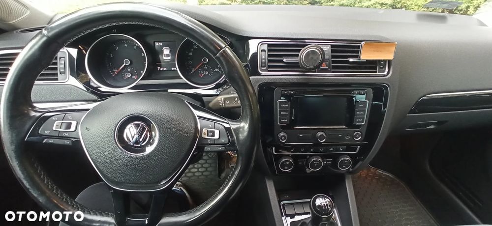 Volkswagen Jetta 1.4 TSI BMT Highline - 12