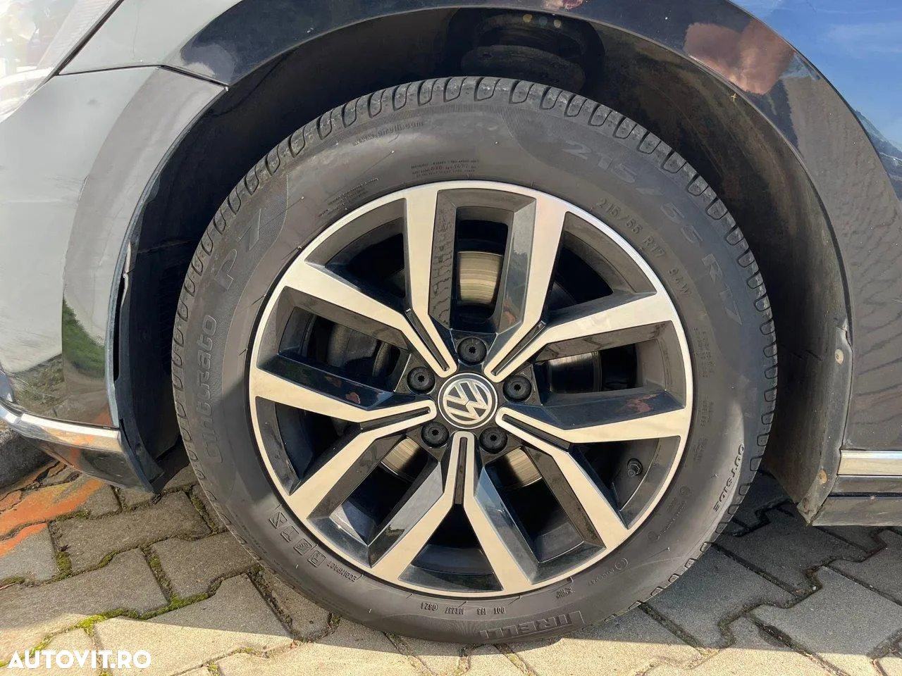 Volkswagen Passat - 21