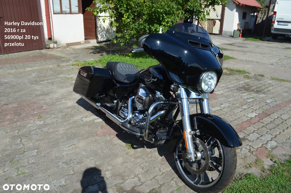 Harley-Davidson Touring Street Glide - 12