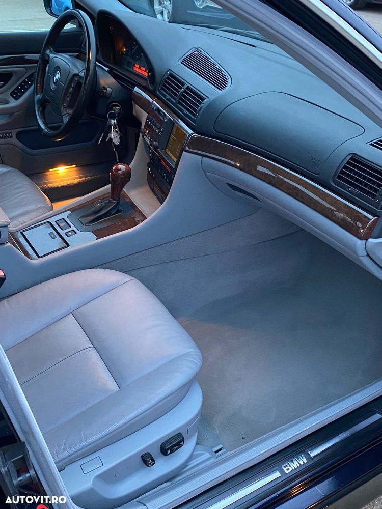 BMW Seria 7 740iA - 5