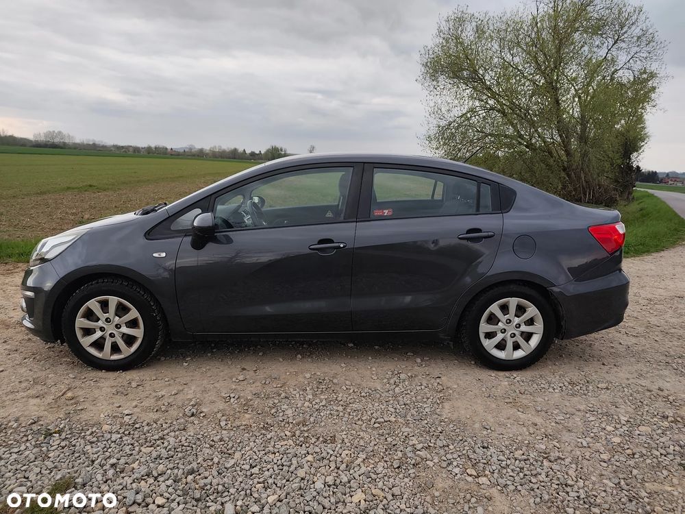 Kia Rio 1.4 M - 5