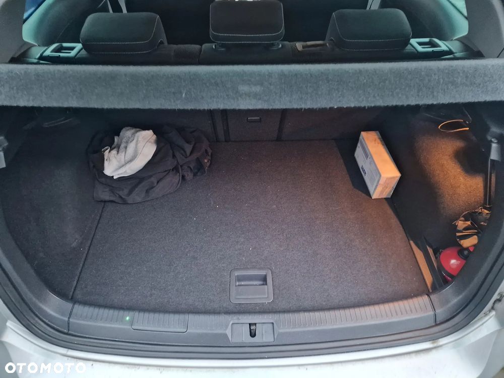 Volkswagen Golf 1.6 TDI BlueMotion Technology Cup - 13