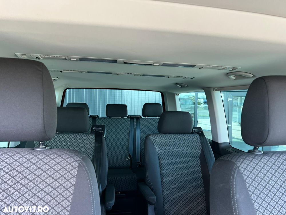 Volkswagen Multivan - 11