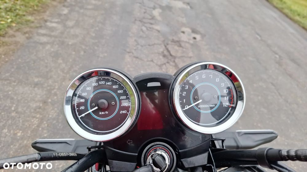 Kawasaki Z 650 RS - 13