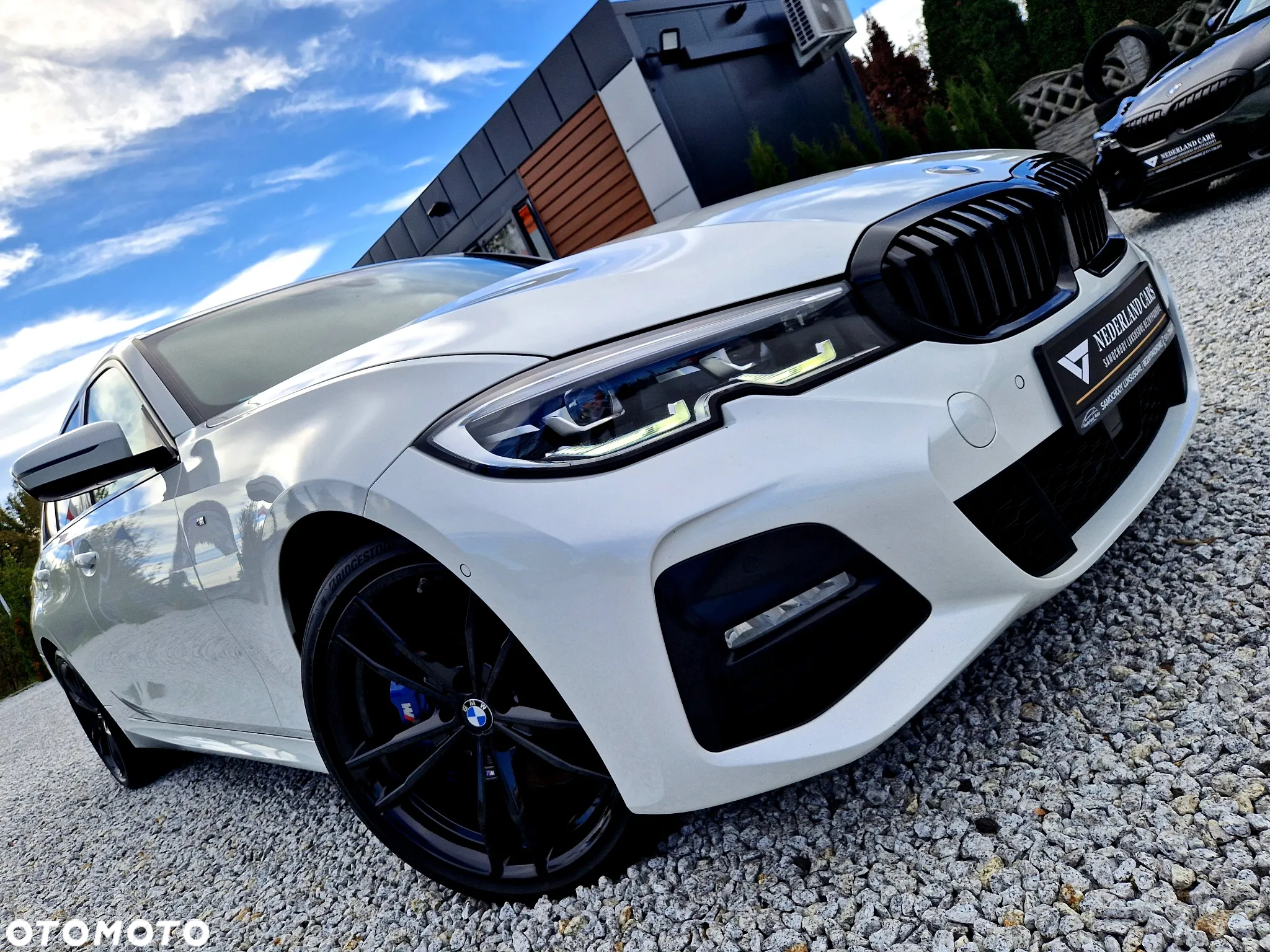 BMW Seria 3 330e M Sport sport - 4