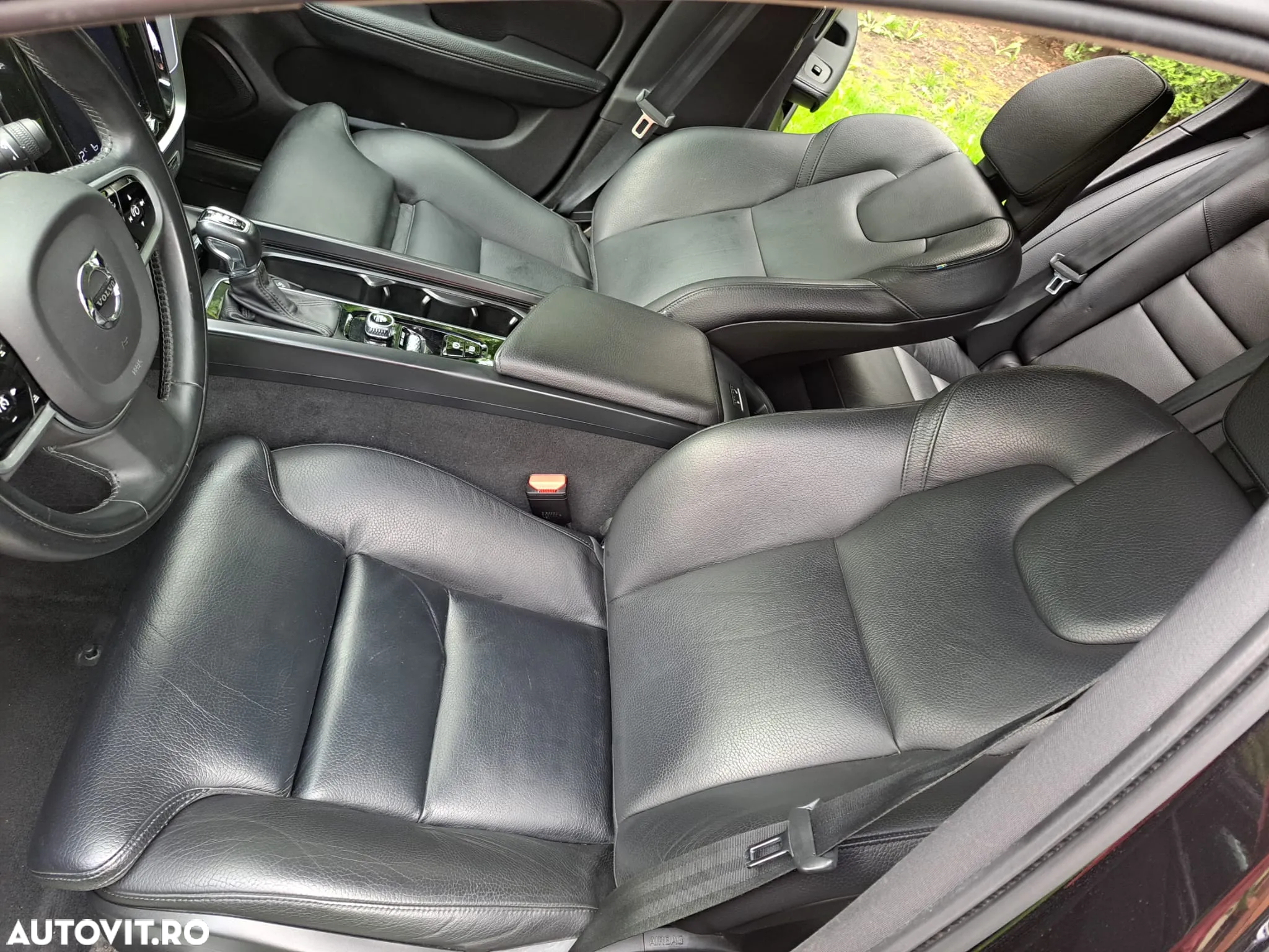 Volvo V60 T4 Momentum Pro - 13