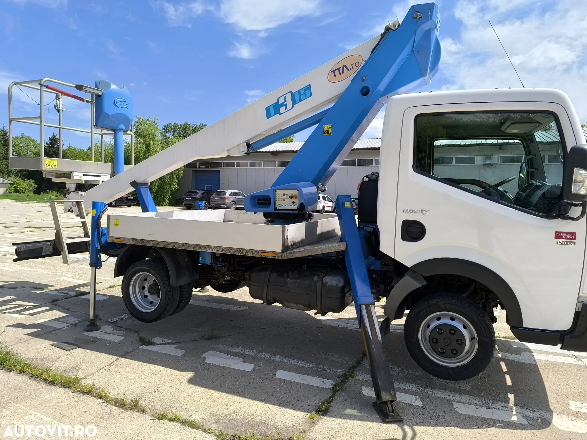 Renault MAXITY - 13