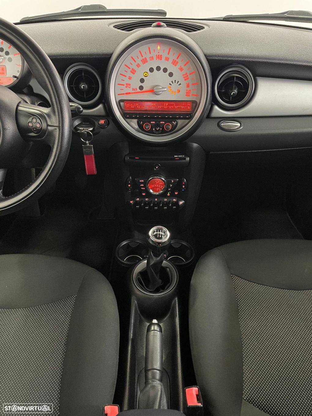 MINI 3 Portas Cooper D - 26