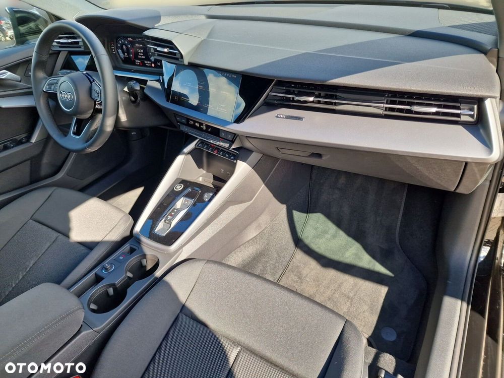 Audi A3 Sportback 30 TFSI mHEV S tronic - 24