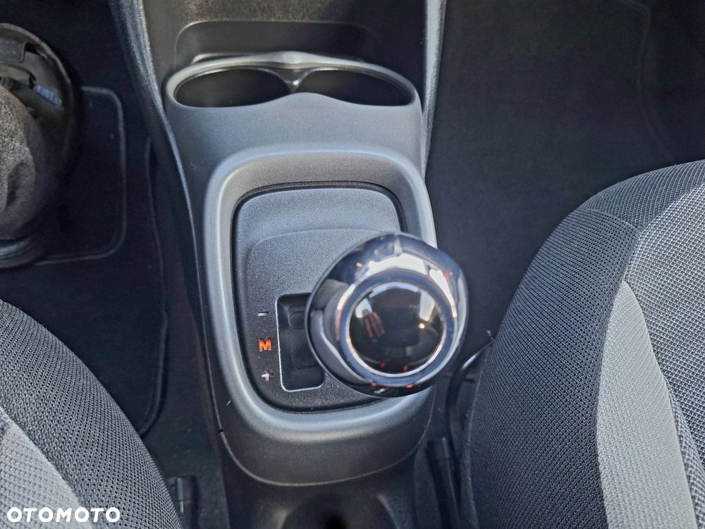 Toyota Aygo x.shift x-play connect - 12