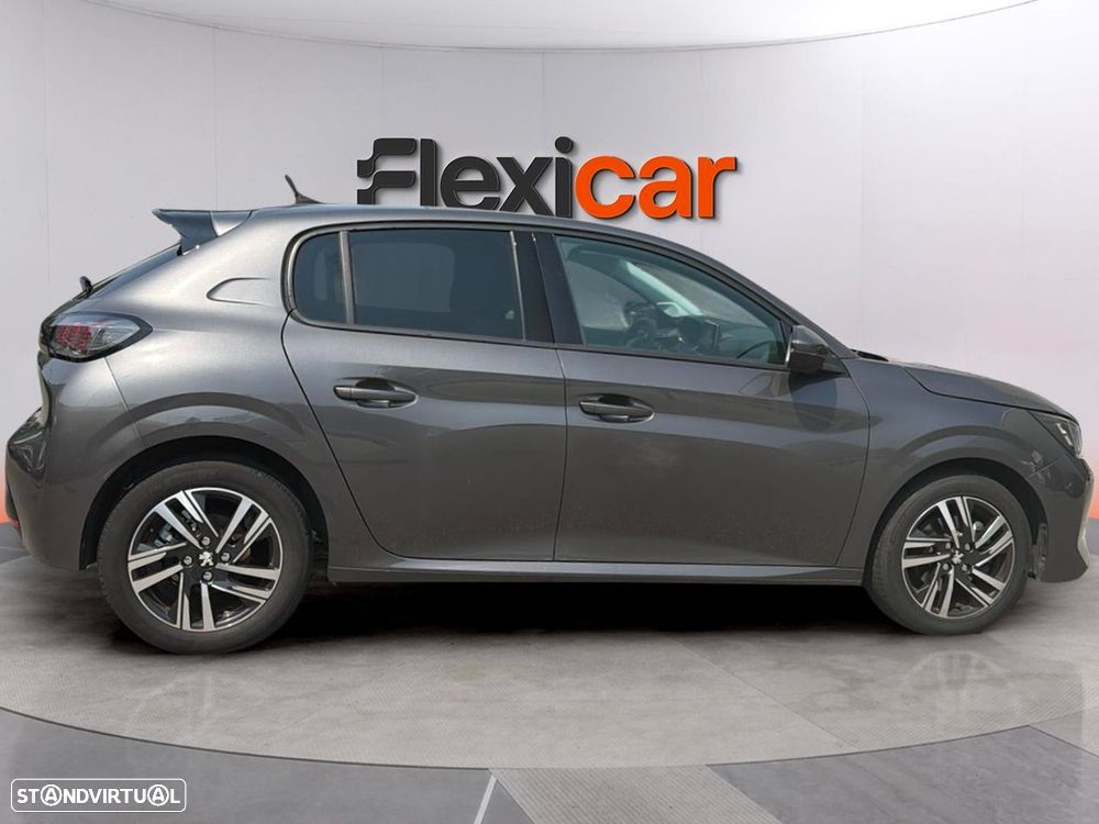 Peugeot 208 - 4