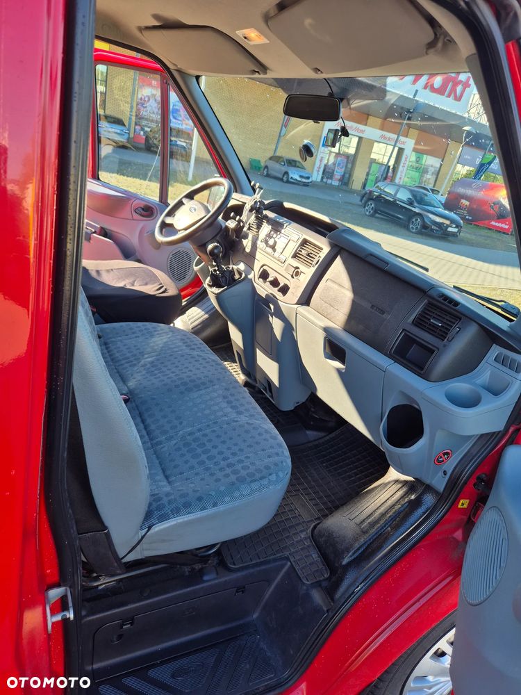 Ford Transit - 8