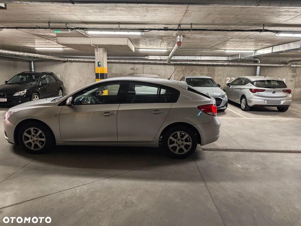 Chevrolet Cruze - 3