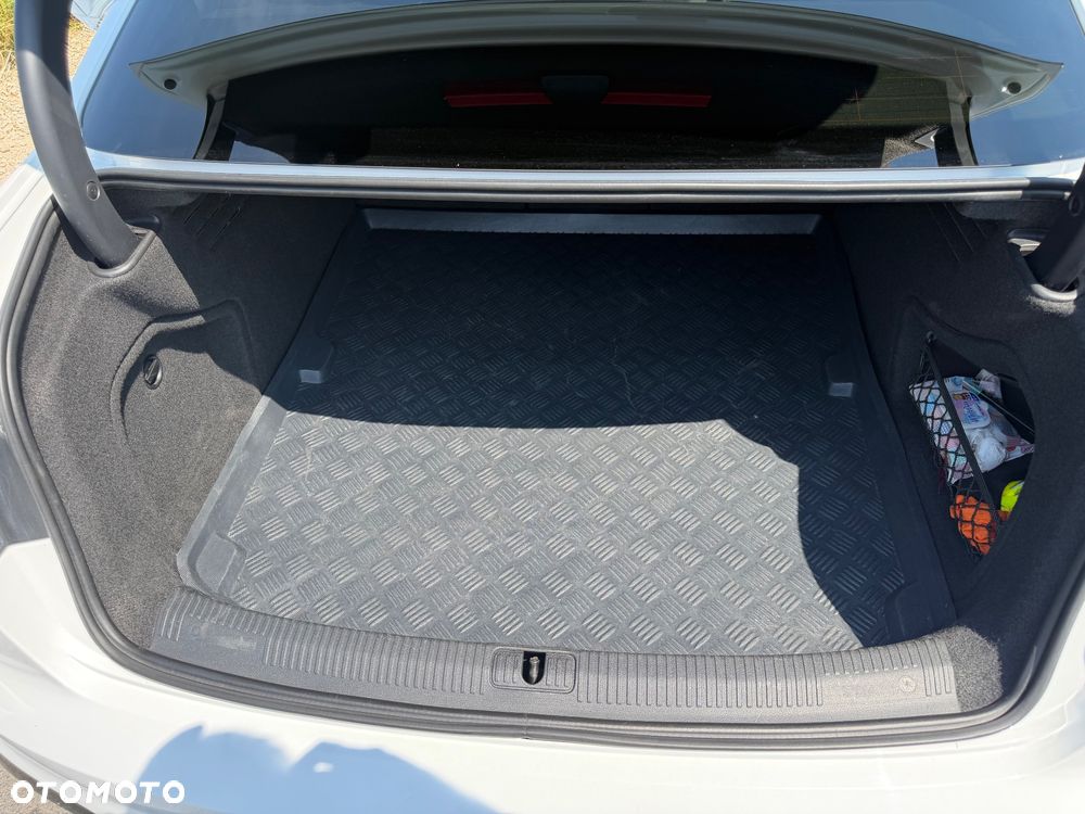 Audi A4 Limousine 35 TFSI mHEV S Line S tronic - 18
