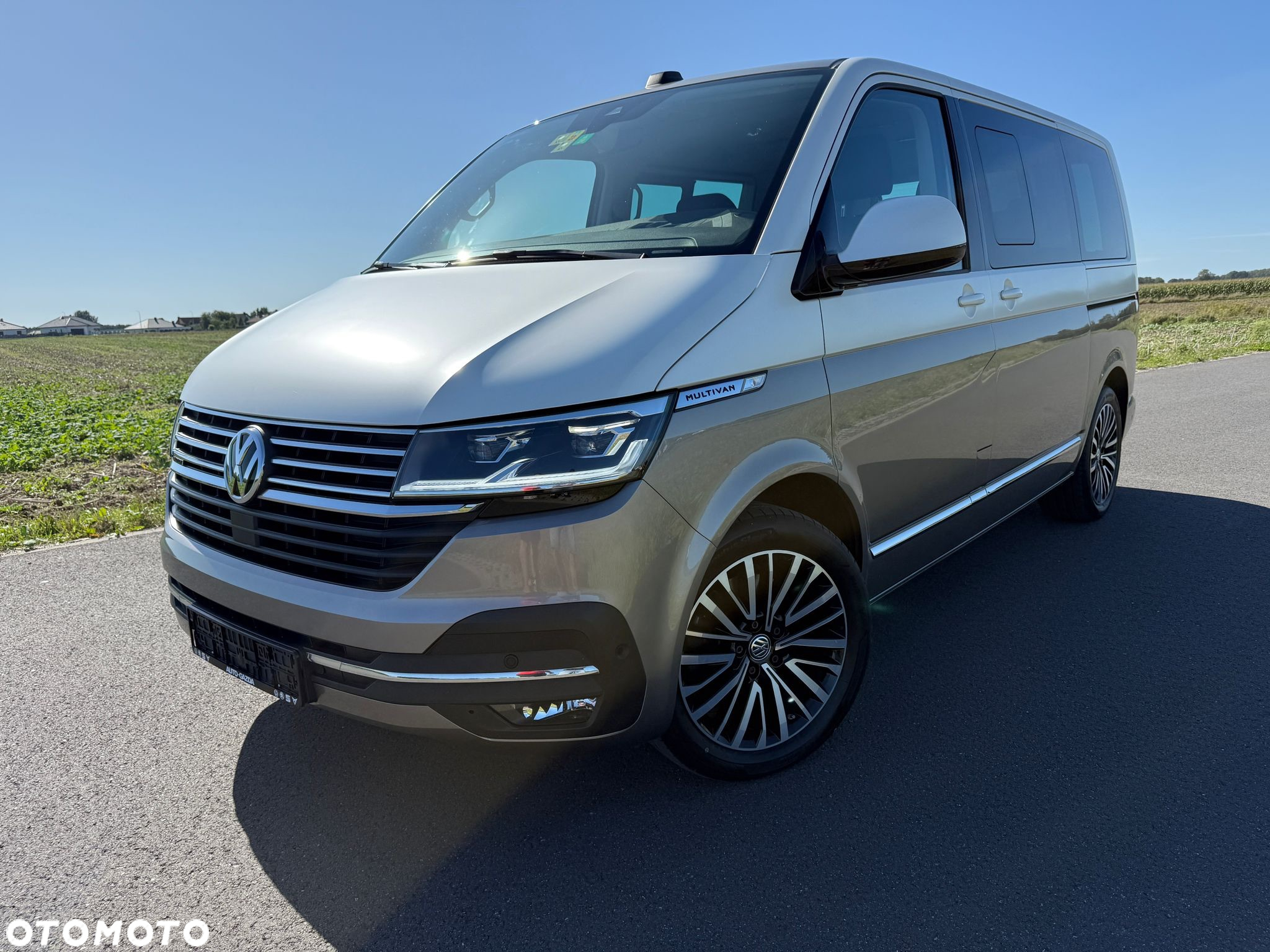 Volkswagen Multivan 2.0 BiTDI L1 Highline 4Motion DSG - 2