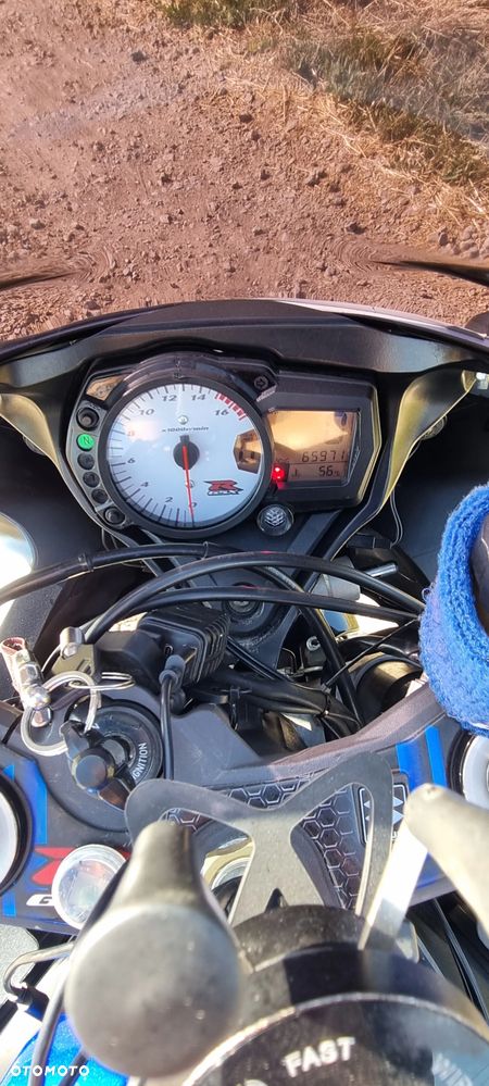 Suzuki GSX-R - 17