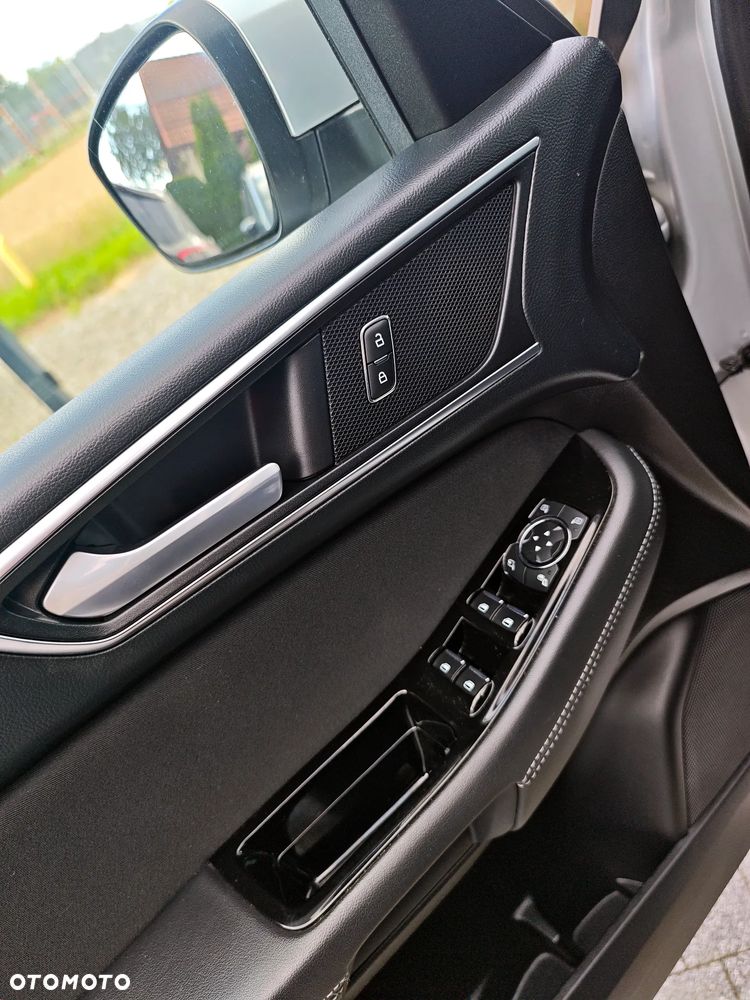 Ford S-Max 2.0 EcoBlue TITANIUM - 26