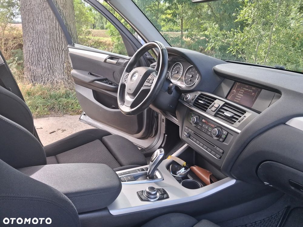 BMW X3 xDrive20d - 17