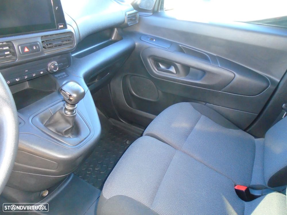 Opel COMBO  LONGA-NACIONAL-3 Lugares-102CV-6V-IVA DEDUTIVEL - 28
