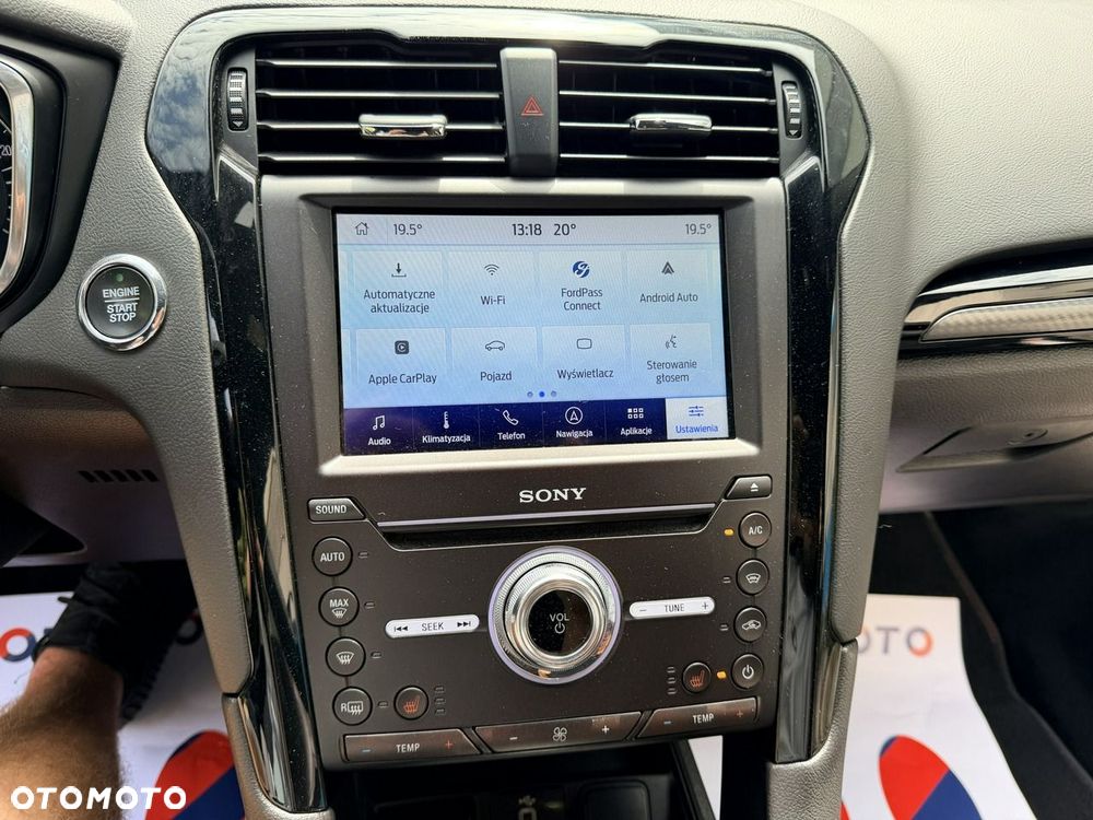 Ford Mondeo - 38