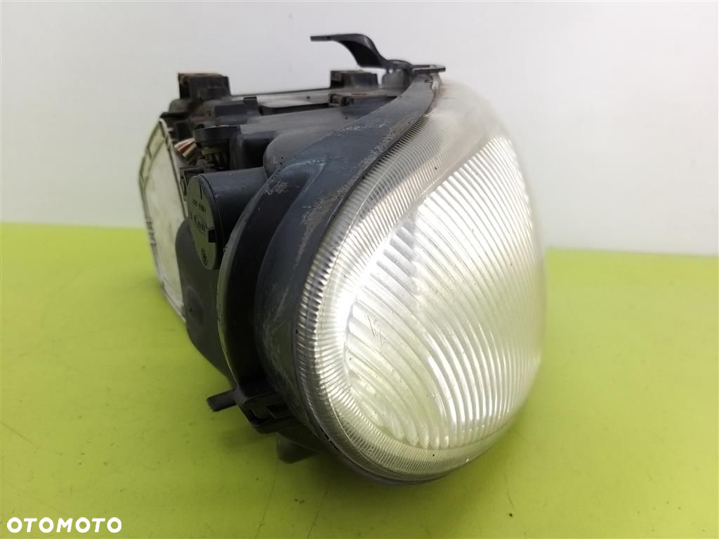 Reflektor lampa przód prawa Chrysler Voyager IV 2000-2007 EUROPA - 3