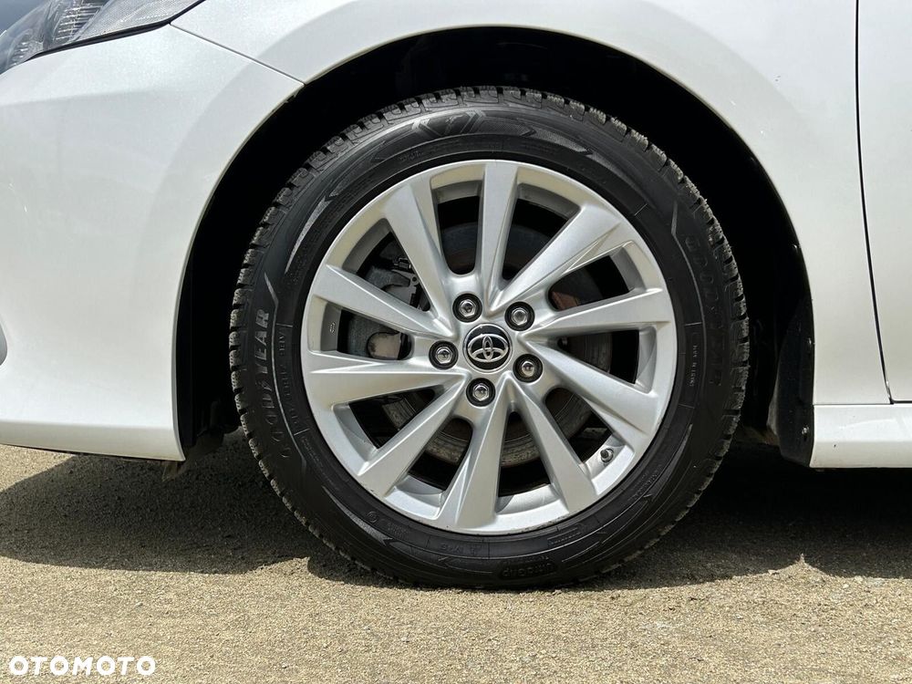 Toyota Camry 2.5 Hybrid Comfort CVT - 36