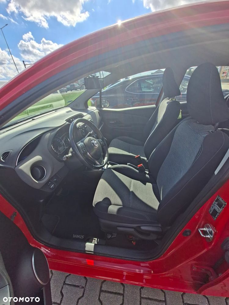 Toyota Yaris - 4